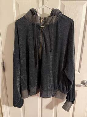 Free People Washed Velour Half-Zip Hoodie. Size Small.